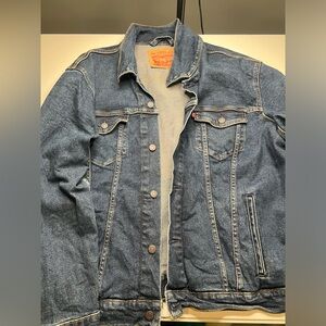 Levi’s Mens Denim Trucker Jacket Worn Once Great Condition